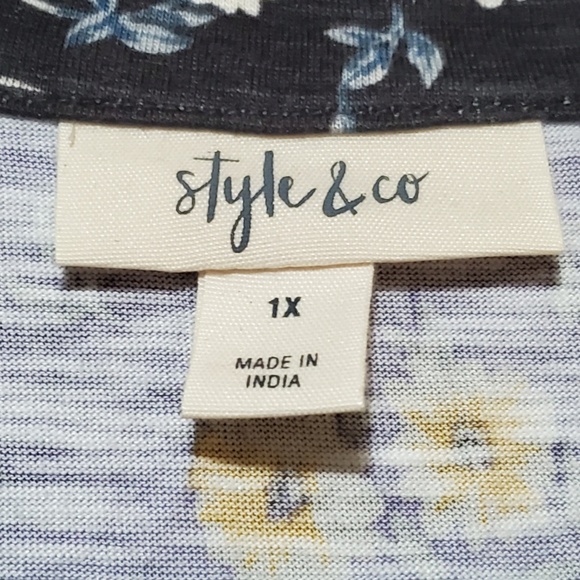Style & Co. 1X Plus Floral Split Neck Casual Top - Picture 5 of 7